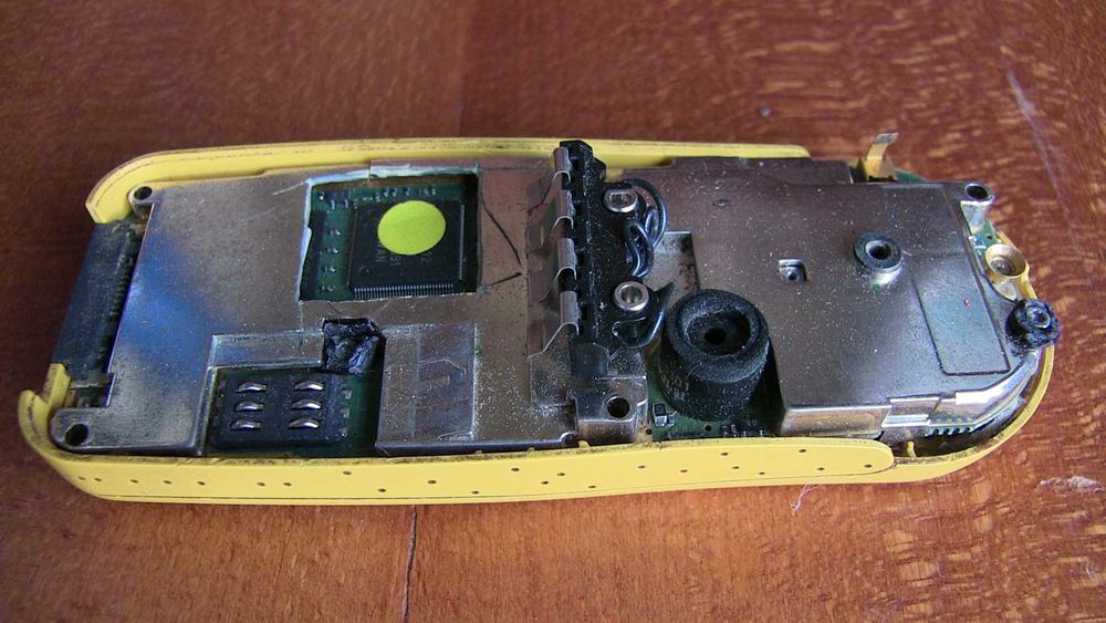 Мобильный телефон GSM 900/1800 (2G)  Philips Savvy Vogue Раритет