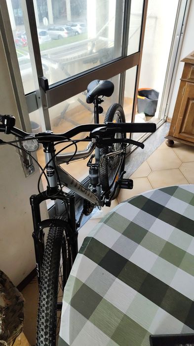 Bicicleta de montanha Rock FS 29