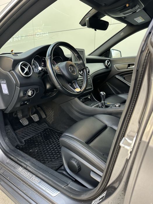 Mercedes Cla 180d URBAN  Aceito retomas