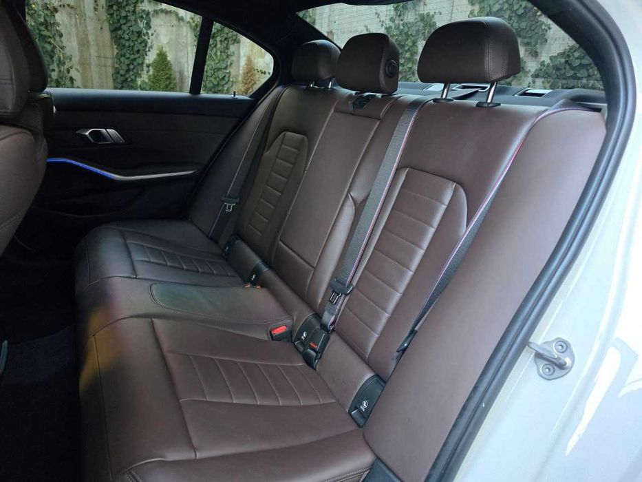 Продам BMW 3 Series 2022. Можна в розстрочку, під викуп.