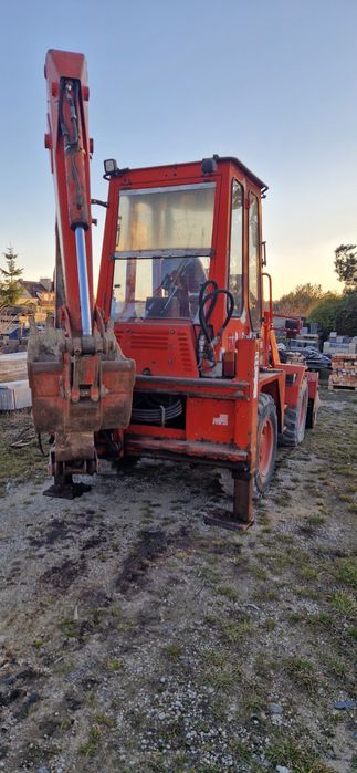 Koparko ładowarka fai555 komatsu wb
