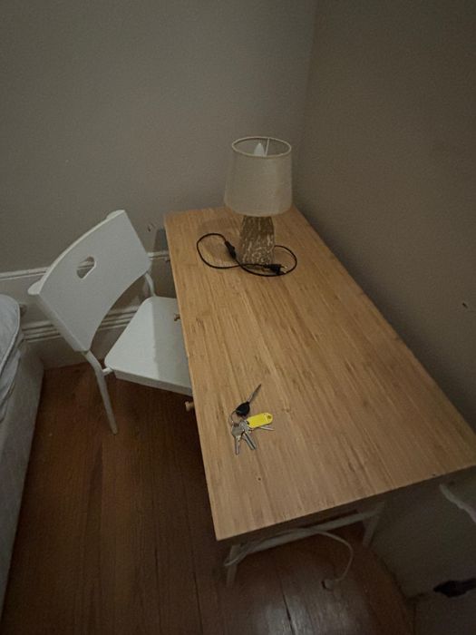 Alugo quarto excelente localicaçao