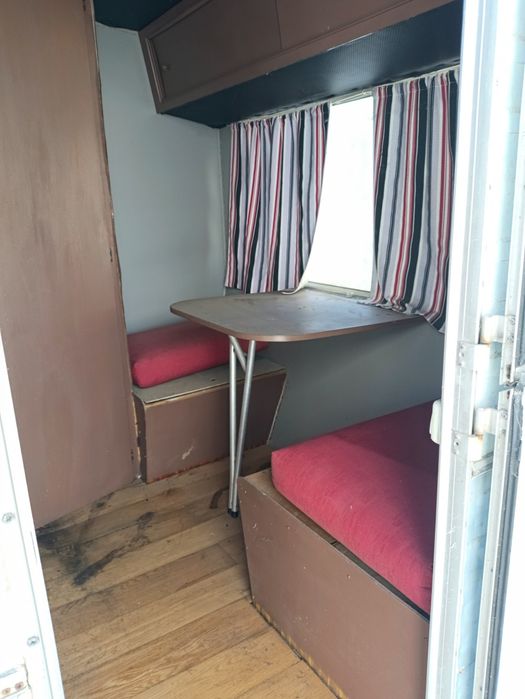 Caravana Dakota 380