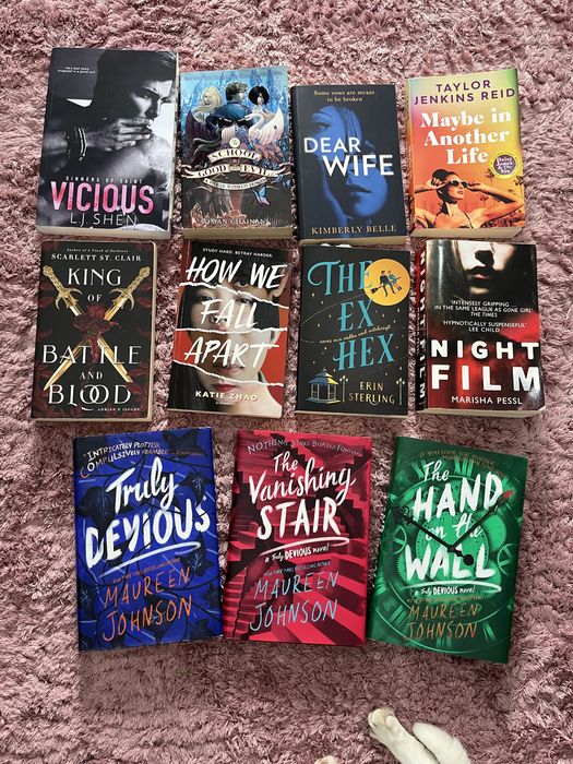 Vários livros em inglês