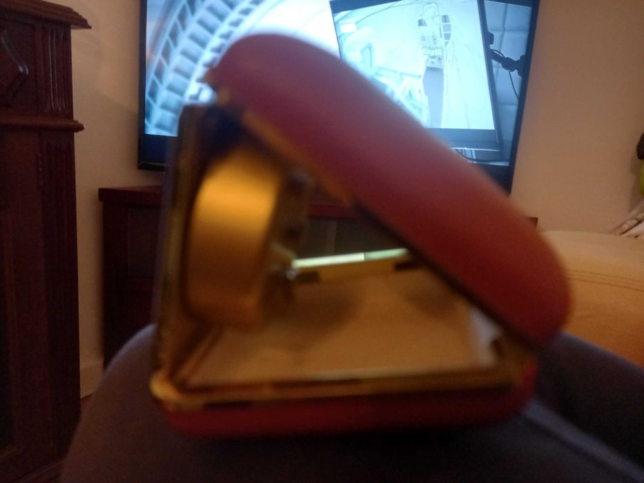 Relogio corda mesa quarto