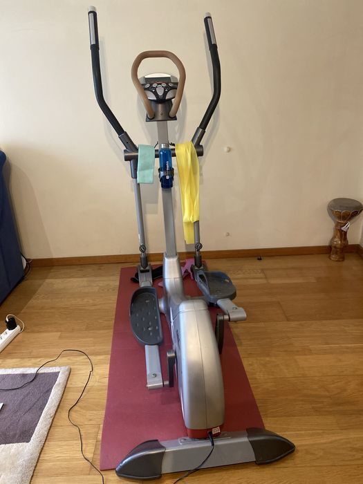 Bicicleta Elitica Cardio BH Fitness