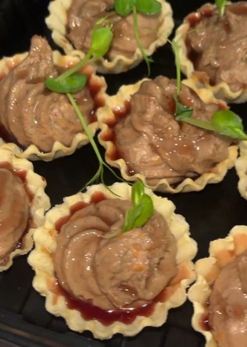 Смачні страви до Вашого столу на будь-яку подію.
Ви відпочмваєте,а ми