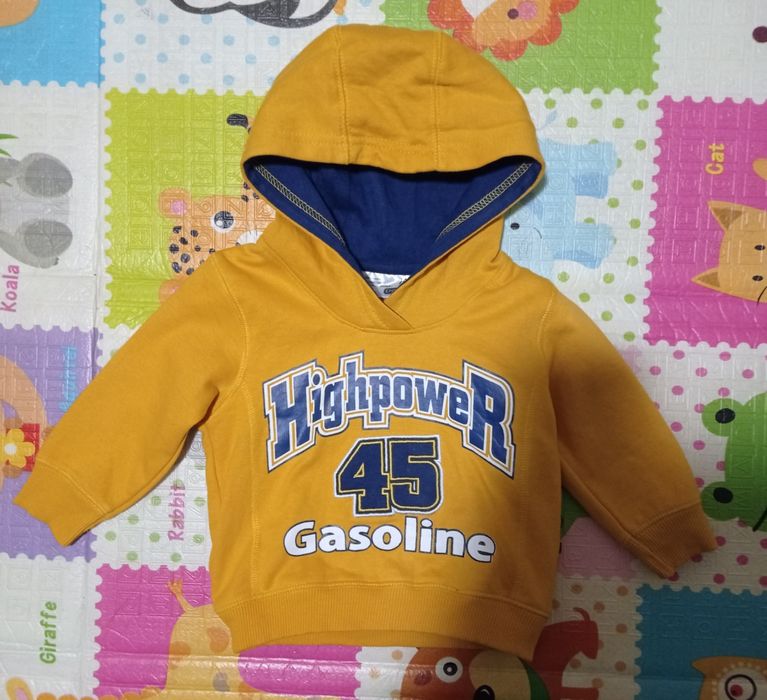 Новий теплий светрик для дівчинки та хлопчика 68-74