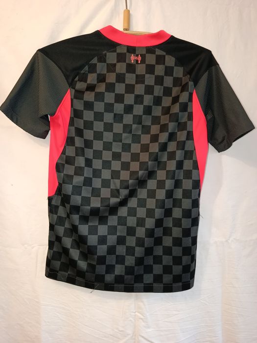 Футболка футбольного клубу Ліверпуль вживана