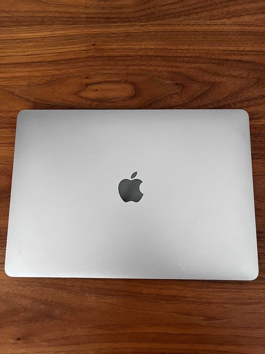 MacBook Pro M1 16GB RAM / 512GB SSD – Excelente Estado