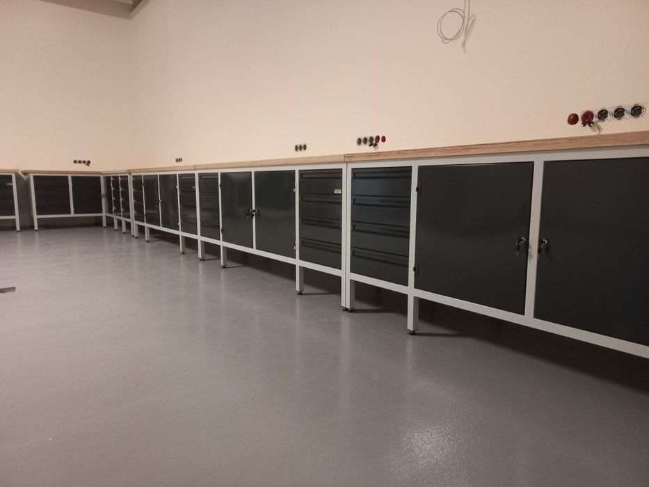 Stół warsztatowy Falbanek