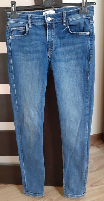 Jeansy damskie ZARA