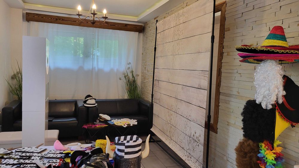 Fotobudka klasyczna – atrakcja, która rozkręca każdą imprezę!