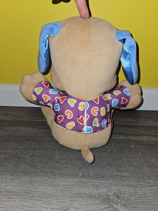 Szczeniaczek uczniaczek piesek Fisher Price