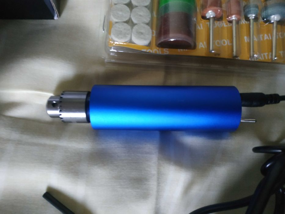 Продам бор гравировальную многофункциональную машинку.