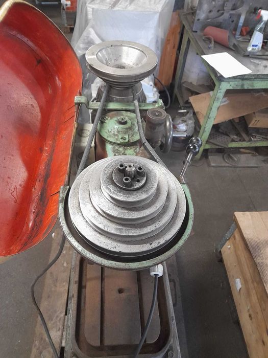 Wiertarka pionowa WS-15 ze stolikiem