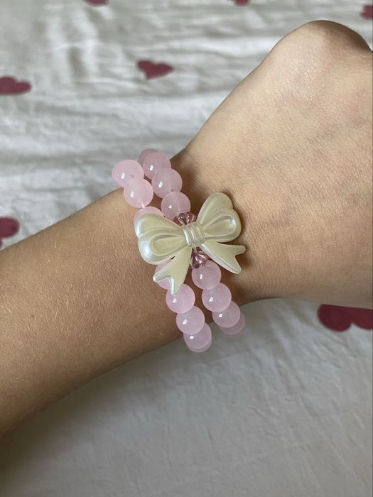 Pulseiras feitas à mão - miçangas rosa + laço