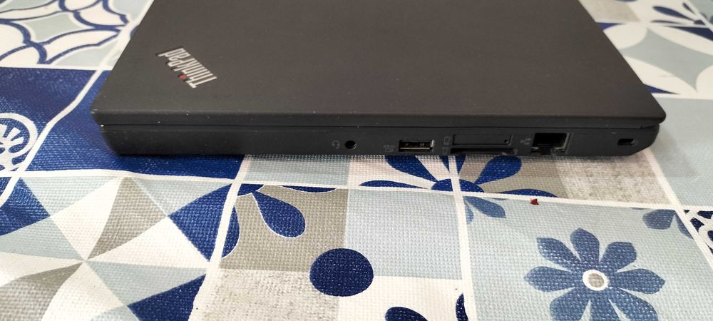 Portatil Lenovo X260 Intel Core i5-6200U 2.3/2.4 GHz (22)