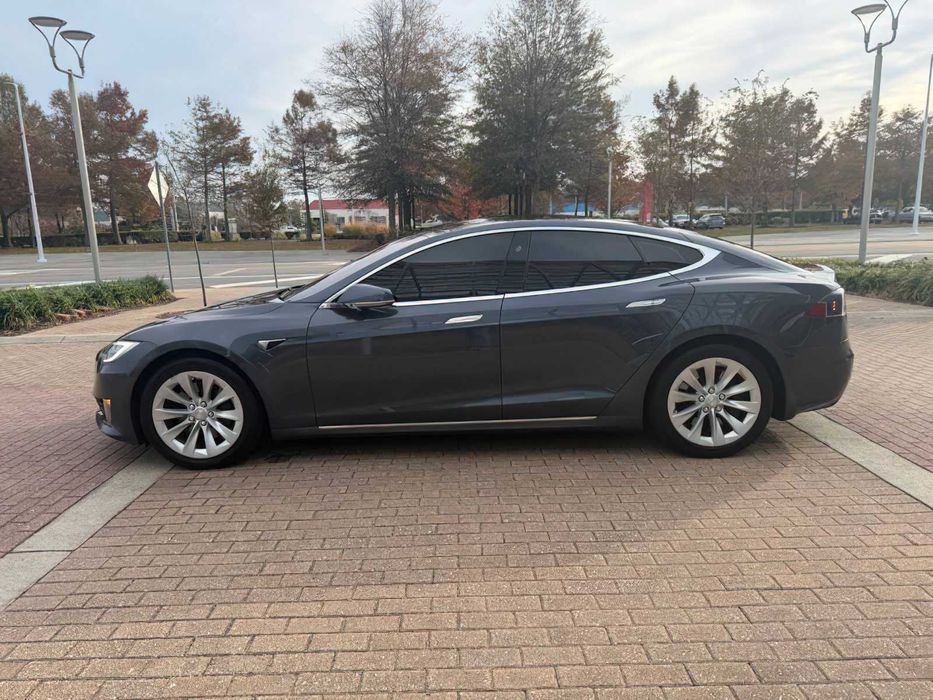 Tesla Model S 75      2016