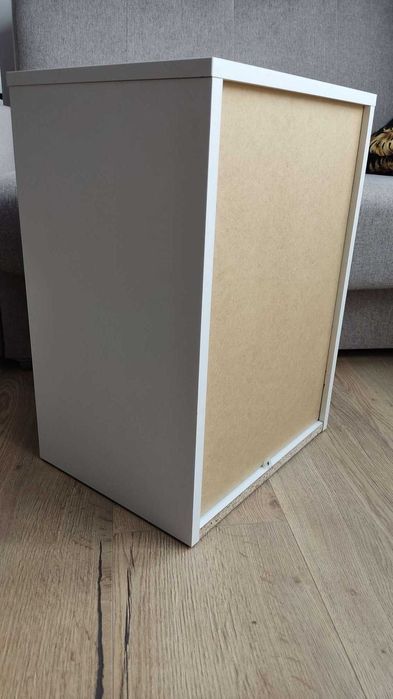 Tajna szafka / Szafka nocna z ukrytym schowkiem NFC 41x57x33cm BIAŁA