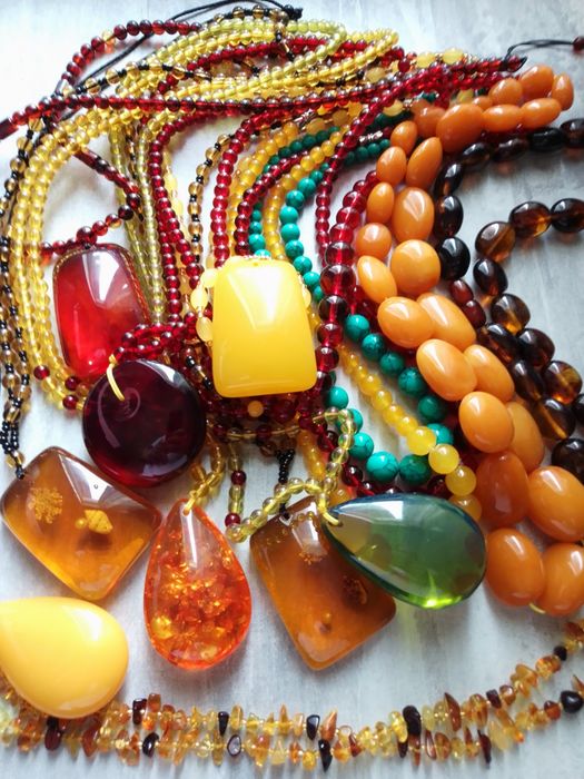 Янтарь, бурштин, каміння, віск, прикраси