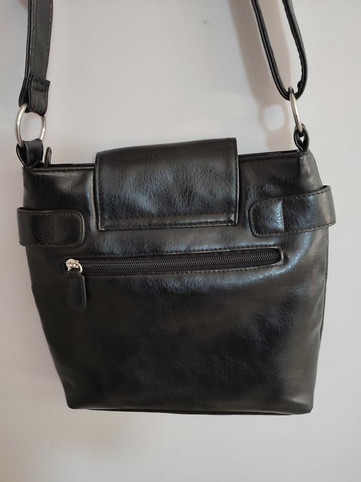 Elegancka czarna torebka damska listonoszka crossbody