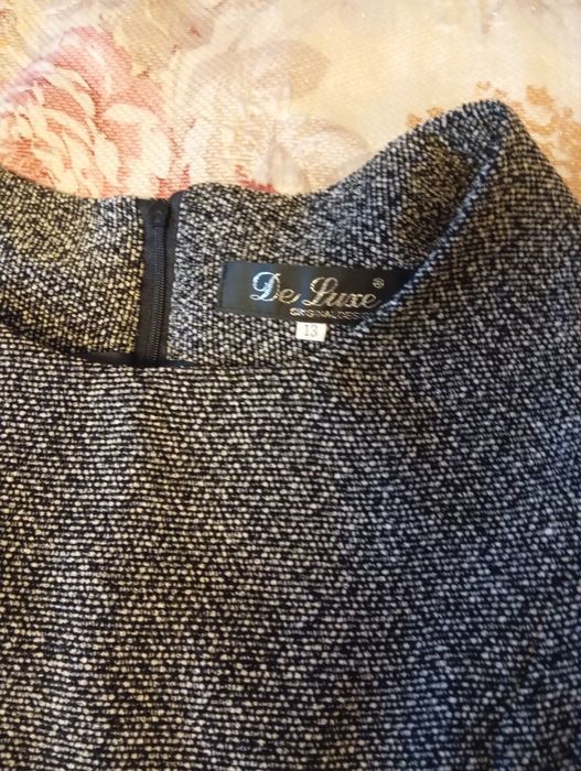 Віддам пакет речей жіночих розмір 42-44