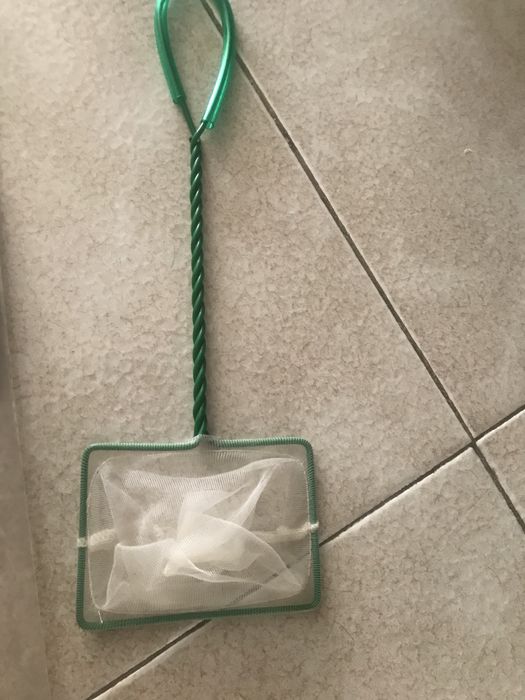 Aquarofilia: Sifão, camaroeiro e 7kg de areão.