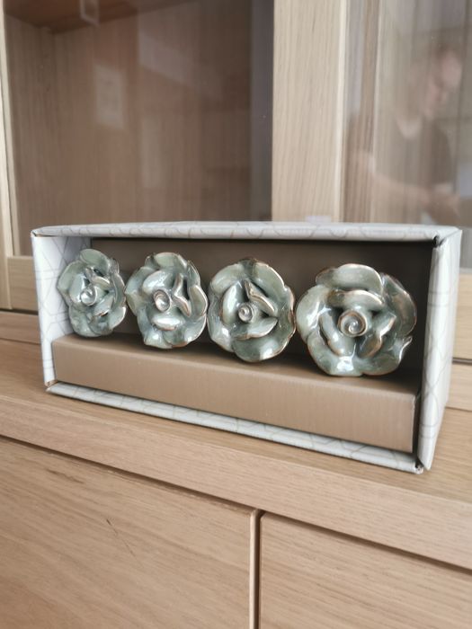 Gałki, uchwyty do szuflady, szafki