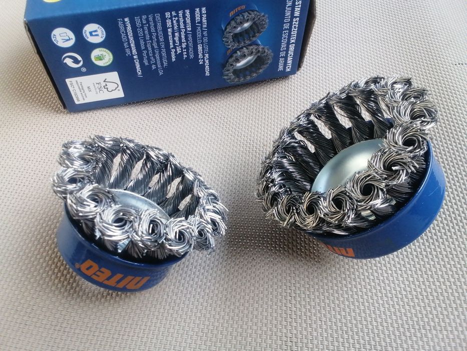 Zestaw szczotek drucianyvch do szlifierki kątowej Nowe