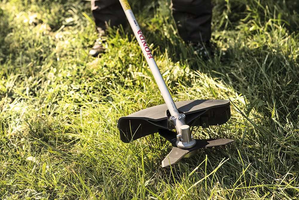 NOWA Kosa, wykaszarka, podkaszarka Honda UMK 450 E UEET