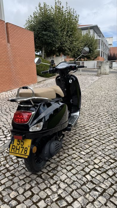 Scooter Riya 50 - vespa