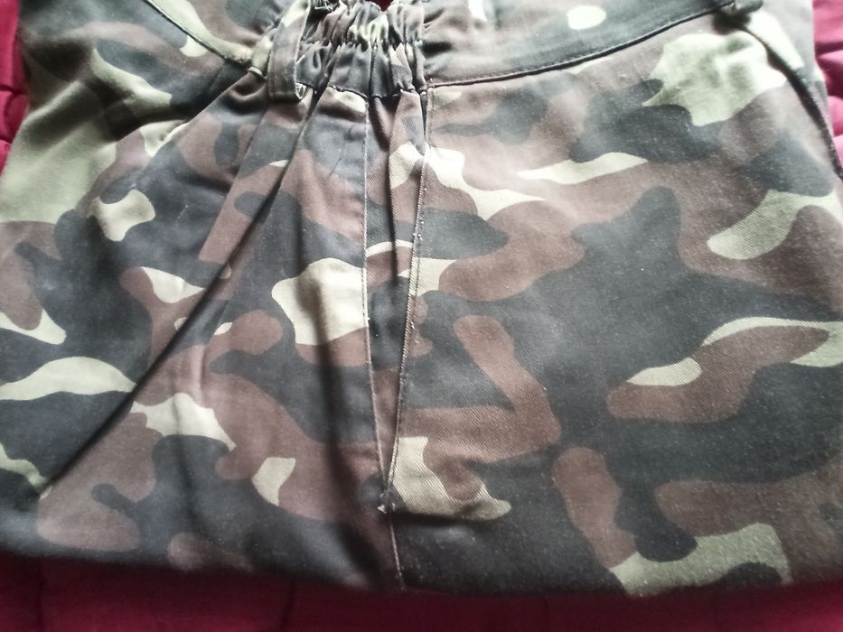 Продам полукомбинезон утеплённый р-50рост4