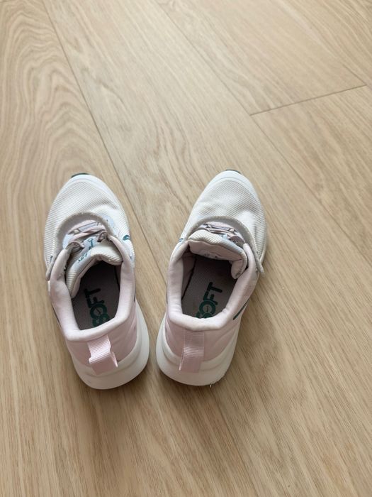 Продам дитячі кросівки Nike