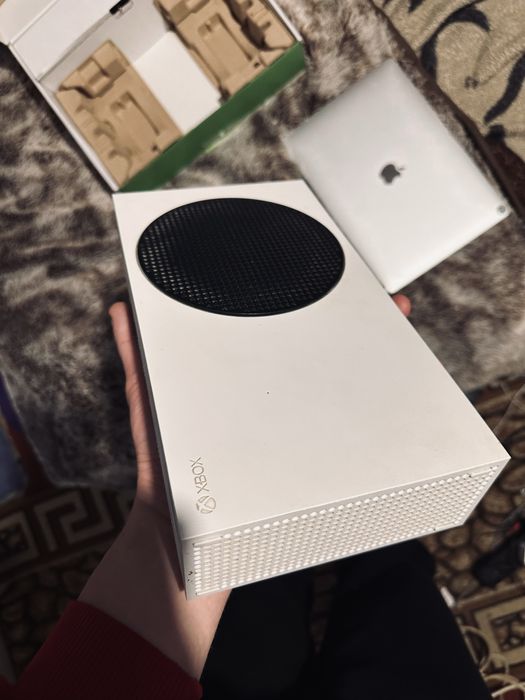 Xbox series S 512 гб идеал