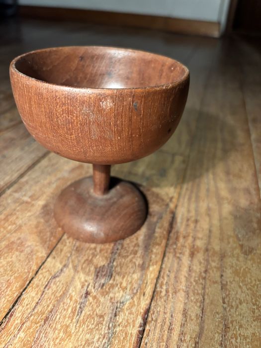 Copo decorativo de madeira