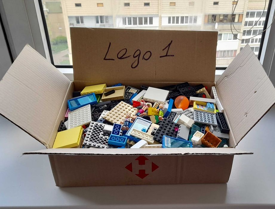 3 конструктора LEGO в 2-х коробках