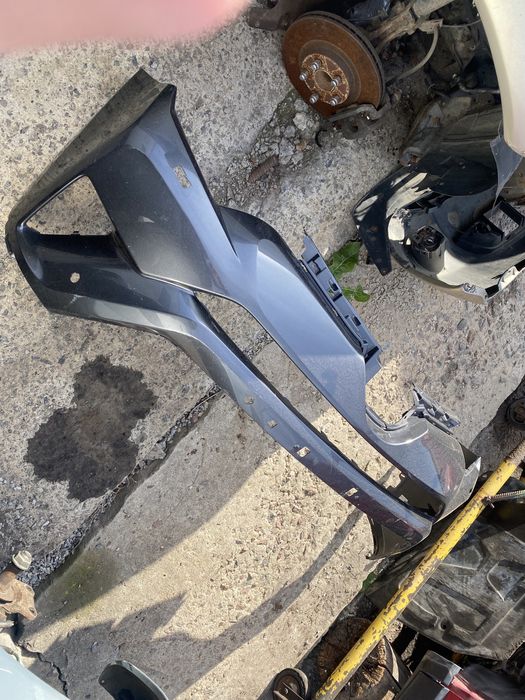 Продам скарлупу на бампер тойота рав 4 2014 року toyota rav 4