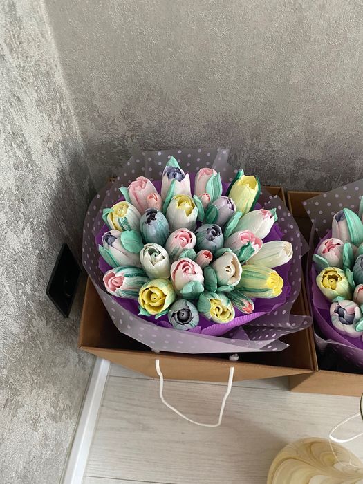 Зефірні букети та коробочки на замовлення, а також чайні пари до свята