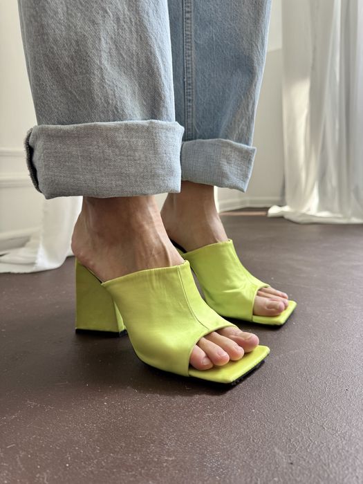 Мюлі на підборах ASOS кольору лайм