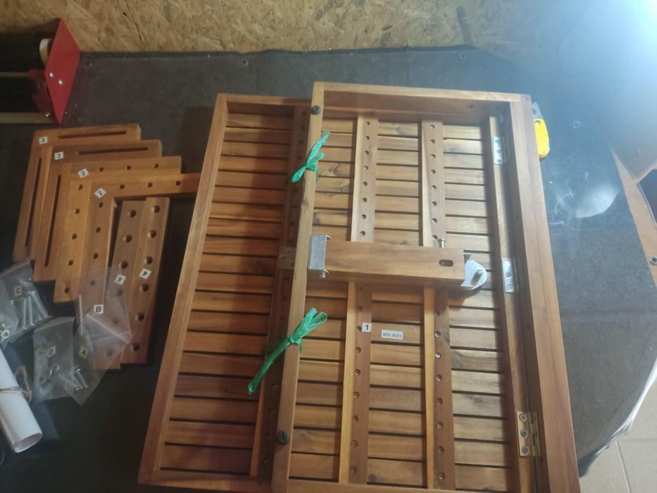 INTERBUILD Toronto stół balkonowy 60 x 70 cm,
Blat stołu ma wymiary 71