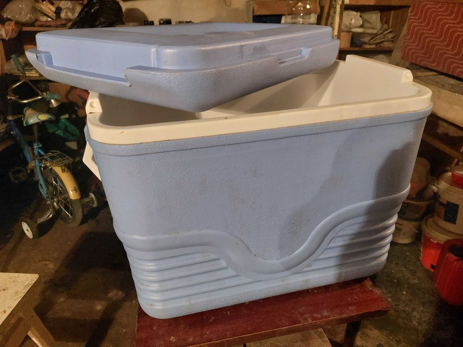 холодильник туристичний новий