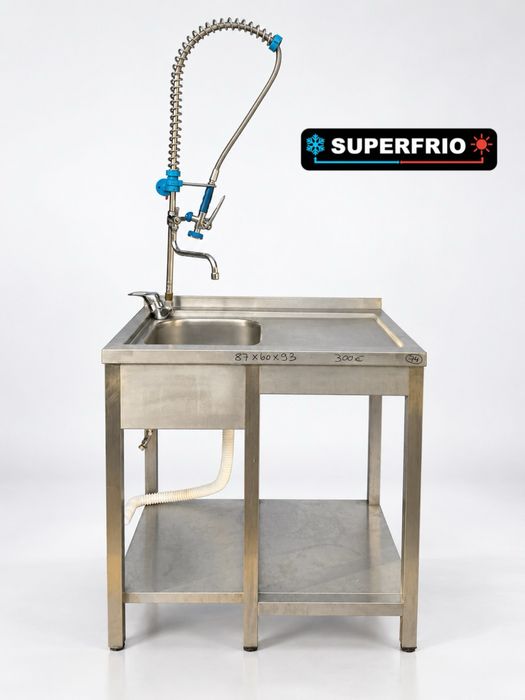 Bacanda inox com pio, chuveiro e prateleira