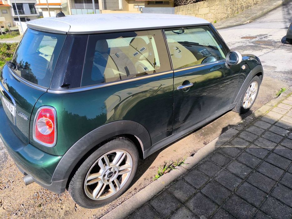 Mini Cooper R56 2011