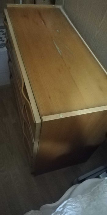 Comoda com 4 gavetas