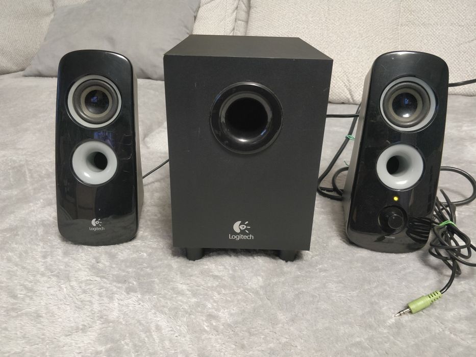 Zestaw głośnikowy 2.1 Logitech Z323 30W 2x satelity stereo + subwoofer