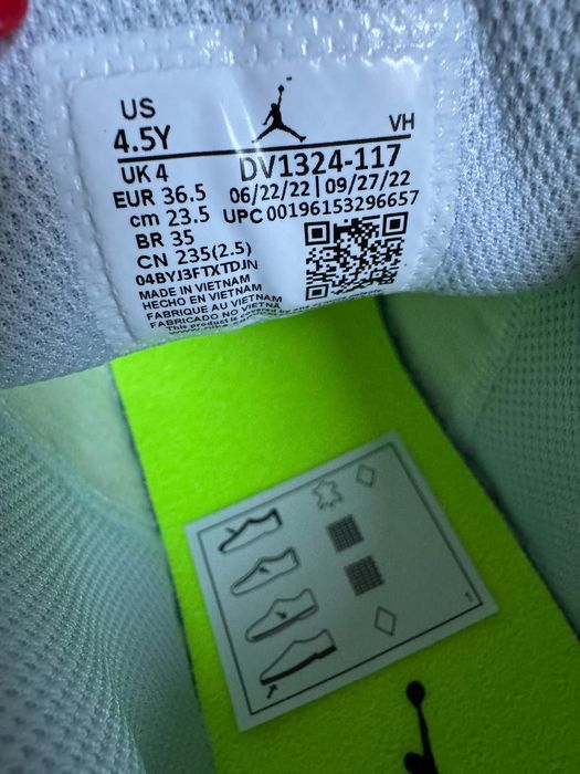 Nowe Sneakersy dziecięce AIR JORDAN 1 LOW SE 36,5