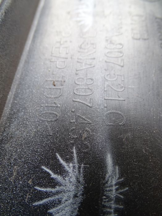 VW Tiguan II 5NA R LINE  Lift zderzak tył Ładny