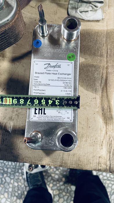 Danfoss пластинчастий теплообмінник фреон - вода, 30 бар