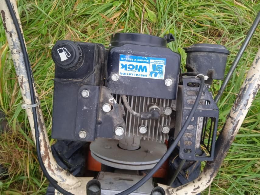 Продам сегменту косилку Holder